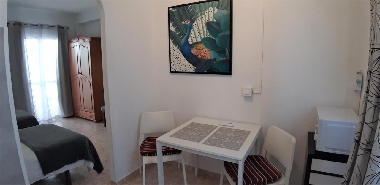 Hostal Nevada Hostel Fuengirola Εξωτερικό φωτογραφία