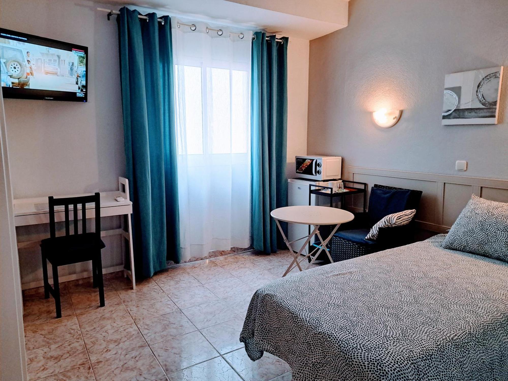 Hostal Nevada Hostel Fuengirola Εξωτερικό φωτογραφία