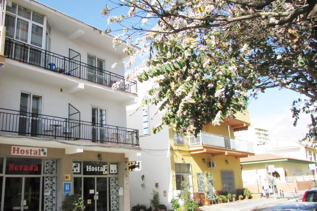 Hostal Nevada Hostel Fuengirola Εξωτερικό φωτογραφία